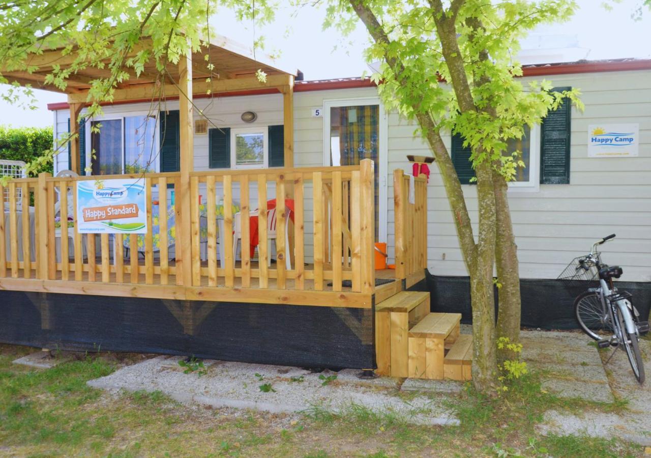 Happy Camp Mobile Homes In Camping Villaggio Internazionale San Menaio Luaran gambar