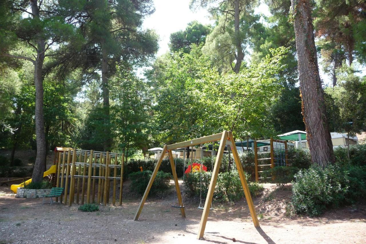 Happy Camp Mobile Homes In Camping Villaggio Internazionale San Menaio Luaran gambar