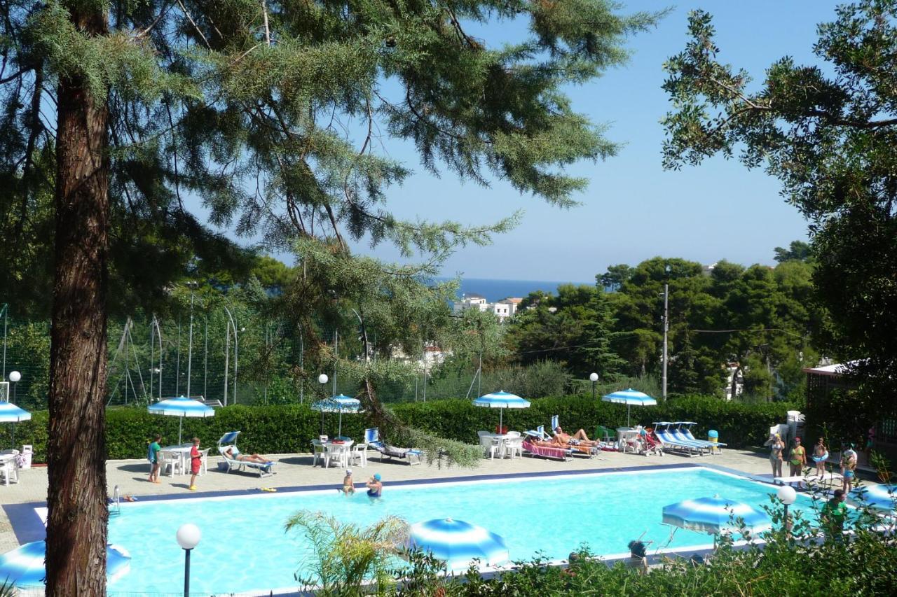 Happy Camp Mobile Homes In Camping Villaggio Internazionale San Menaio Luaran gambar